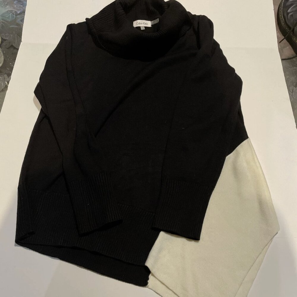 Calvin Klein Black Ivory Cowl Neck Long Sleeve Size L